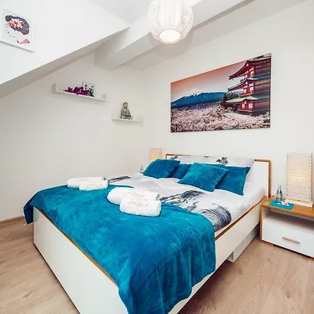 Blue Point 406 Premium Апартаменты *
